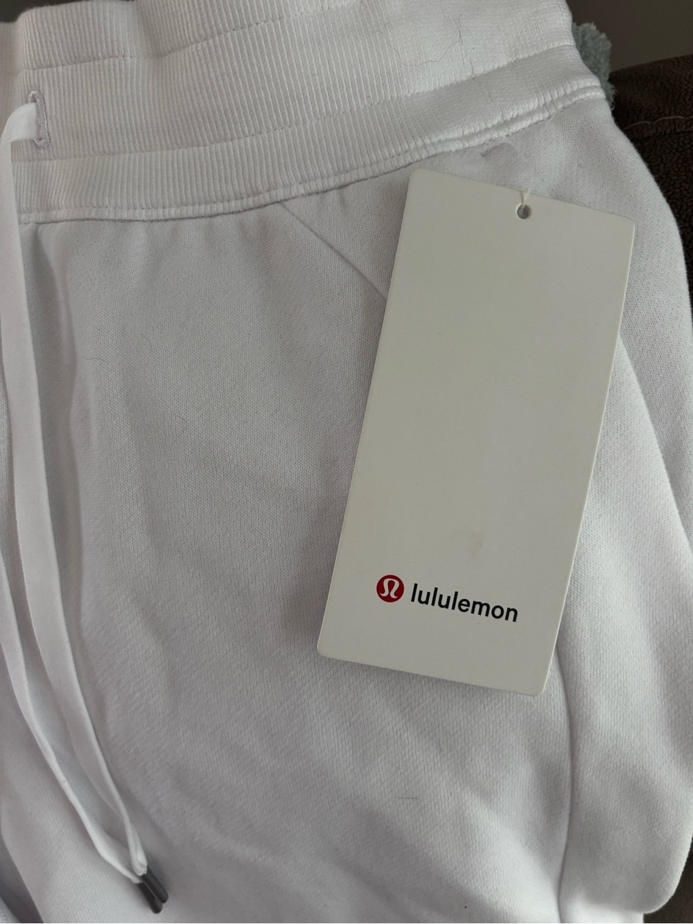 lululemon athletica White Women's Scuba High Rise 5” Shorts - Picture 5 of 5
